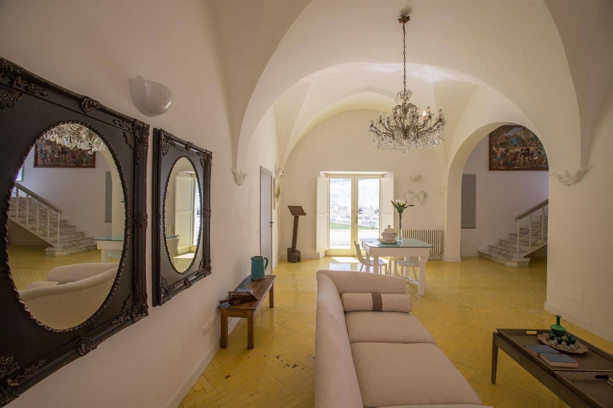 Bed and Breakfast Li Pappi Antico Casale à Galatina Extérieur photo
